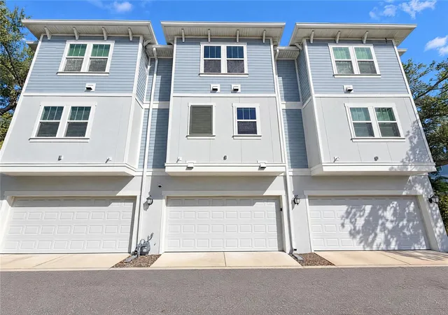 Photo 4 of Townhouse for sale at 205 S Tampania Ave #2, Tampa, FL 33609 | MLS# O6453989 | Listing updated on 2026-10-30