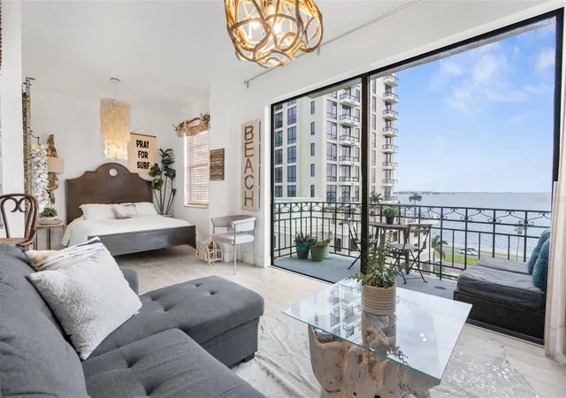 Photo 2 of Condo for sale at 2109 Bayshore Blvd #603, Tampa, FL 33606 | MLS# TB8563132 | Listing updated on 2026-10-30