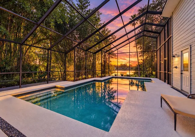 Photo 1 of Single family home for sale at 2404 Carroll Pl, Tampa, FL 33612 | MLS# TB8563135 | Listing updated on 2026-10-30