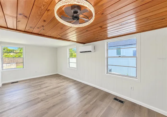 Photo 3 of Single family home for sale at 8515 Patsy St, Tampa, FL 33615 | MLS# O6454010 | Listing updated on 2026-10-30