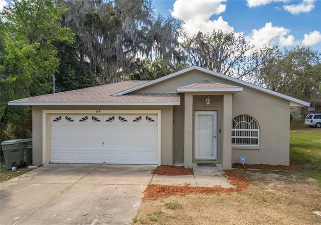 Photo 2 of Single family home for sale at 109 N Faulkner Ave, Leesburg, FL 34748 | MLS# O6454034 | Listing updated on 2026-10-31