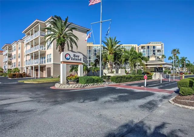 Condo for sale at 7540 Bay Is Dr S #355, SOUTH PASADENA, FL 33707 | MLS# TB8563182