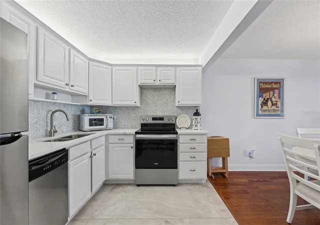 Photo 3 of Condo for sale at 7540 Bay Is Dr S #355, South Pasadena, FL 33707 | MLS# TB8563182 | Listing updated on 2026-10-31