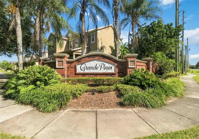 Photo 1 of Single family home for sale at 11827 Sheltering Pine Dr, Orlando, FL 32836 | MLS# O6454071 | Listing updated on 2026-10-30