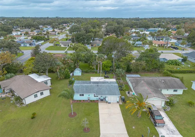 Photo 2 of Single family home for sale at 1250 Peachtree Rd, Daytona Beach, FL 32114 | MLS# V4952082 | Listing updated on 2026-10-30
