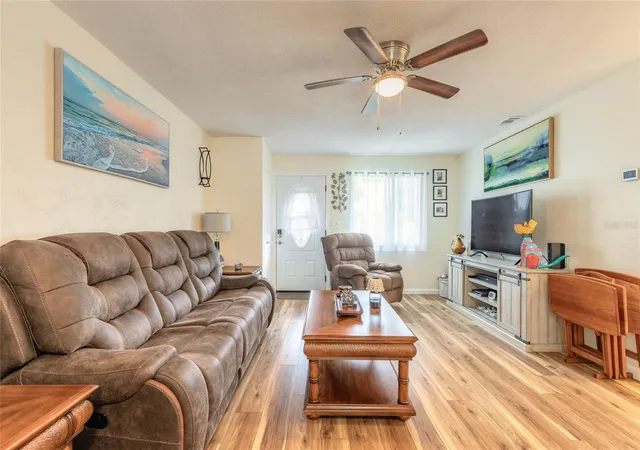 Photo 4 of Single family home for sale at 1250 Peachtree Rd, Daytona Beach, FL 32114 | MLS# V4952082 | Listing updated on 2026-10-30