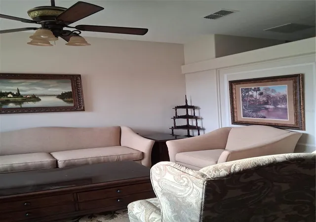 Photo 3 of Single family home for sale at 24040 Weldon Dr, Eustis, FL 32736 | MLS# O6454087 | Listing updated on 2026-10-31