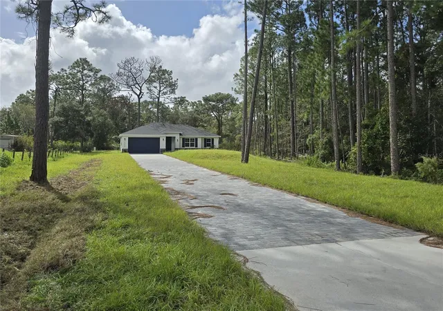 Single family home for sale at 42024 Chinaberry St, EUSTIS, FL 32736 | MLS# O6454098