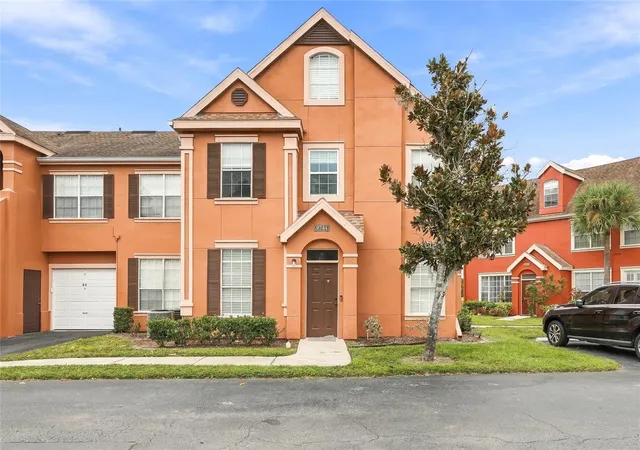 Photo 3 of Condo for sale at 9746 Lake Chase Is Way, Tampa, FL 33626 | MLS# TB8563284 | Listing updated on 2026-10-31