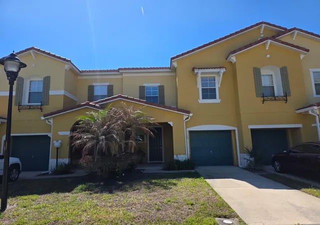 Photo 2 of Townhouse for sale at 5160 Ambergris Loop, Kissimmee, FL 34746 | MLS# S5160537 | Listing updated on 2026-10-31