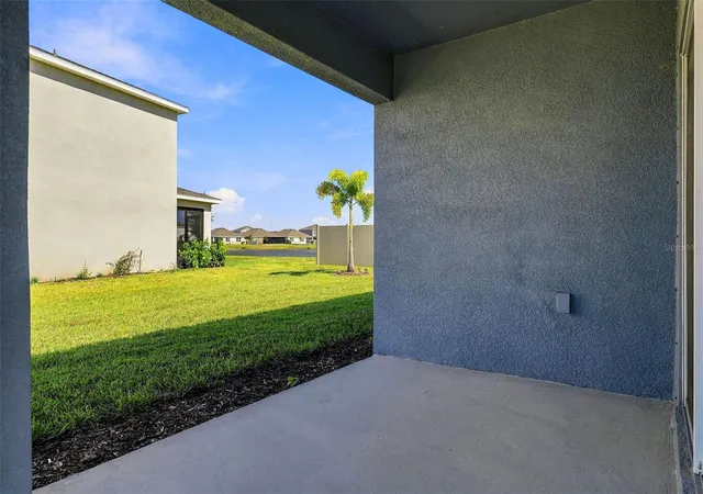Photo 4 of Single family home for sale at 18105 Metado Dr, Bradenton, FL 34211 | MLS# TB8563303 | Listing updated on 2026-10-31