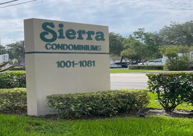 Listing Photo 1 - Condo for sale in building located at 1081 Se Monterey Rd, Stuart, FL 34994 - Unit #3-8