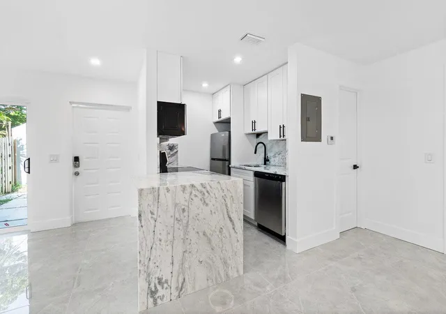 Homes for sale in Boynton Beach, FL | 2 Crossings Circle #Unit C, Boynton Beach, FL 33435 | MLS# R11016136