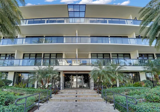 Condo for sale at 2770 Ne 14Th St #302, Fort Lauderdale, FL 33304 | MLS# F10485244 | Listing updated on 2025-02-07