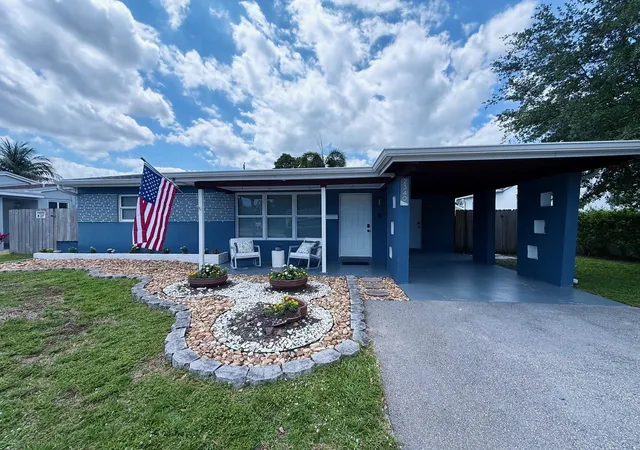 Single family home for sale at 2340 N 58th Terrace, Hollywood, FL 33021 | MLS# F10498154 | Listing updated on 2025-12-24