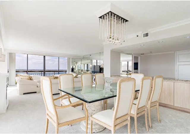 4th image of 4100 N Ocean Dr #1704, Riviera Beach, FL 33404 | MLS# R10966184
