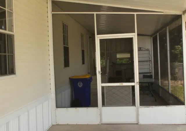 Photo 3 of Manufactured home for sale at 7409 Se Eagle Ave, Hobe Sound, FL 33455 | MLS# R10814920 | Listing updated on 2026-10-10