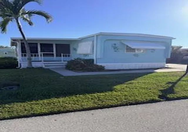 Homes for sale in Jensen Beach, FL | 102 N Warner Dr, Jensen Beach, FL 34957 | MLS# R10994800