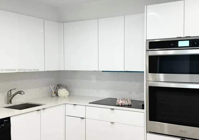 4th image of 18151 Ne 31St Ct #1404, North Miami Beach, FL 33160 | MLS# A11598480