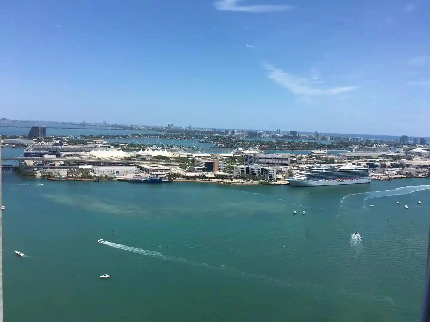 Photo 1 of Condo for sale at 335 S Biscayne Blvd #4004, Miami, FL 33131 | MLS# F10417569 | Listing updated on 2026-09-23