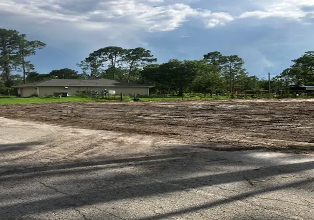 2nd image of 2309 Johns Ave, Alva, FL 33920 | MLS# R10889872