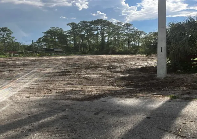 4th image of 2309 Johns Ave, Alva, FL 33920 | MLS# R10889872