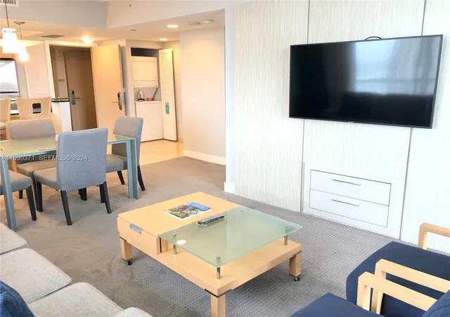 4th image of 18683 Collins Ave #1907, Sunny Isles Beach, FL 33160 | MLS# A11590371