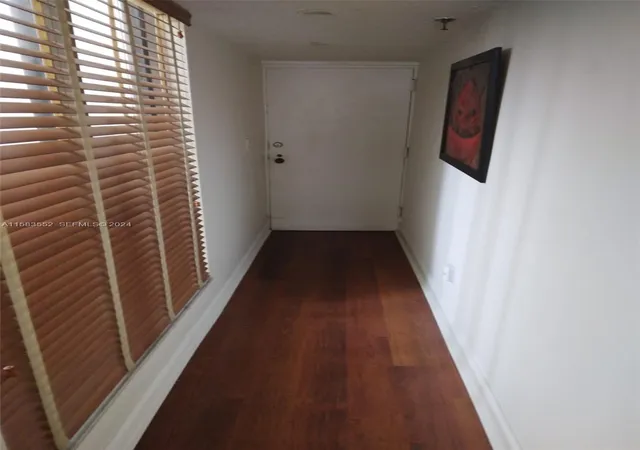 2nd image of 911 Ponce De Leon Blvd #904, Coral Gables, FL 33134 | MLS# A11583552