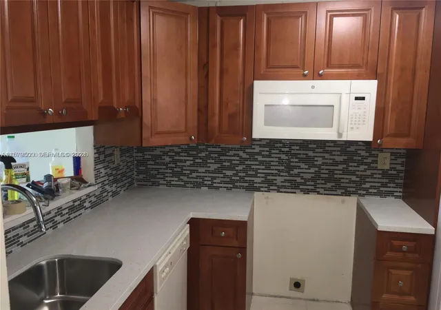 Homes for sale in Miramar, FL | 3396 Foxcroft Rd 308, Miramar, FL 33025