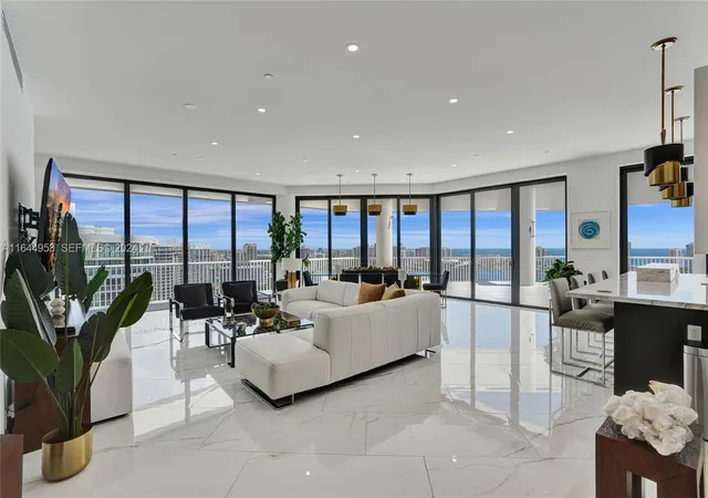 1st image of 3000 Island Blvd #PH-4, Aventura, FL 33160 | MLS# A11644953