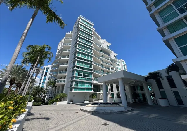 4th image of 3131 Ne 188Th St #1609, Miami, FL 33180 | MLS# A11618463