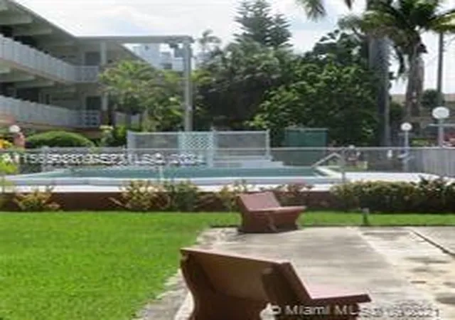 Homes for sale in North Miami Beach, FL | 1450 Ne 170Th St #102, North Miami Beach, FL 33162 | MLS# A11565038