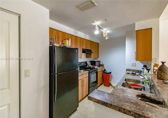 2nd image of 5860 W Sample Rd, Coral Springs, FL 33067