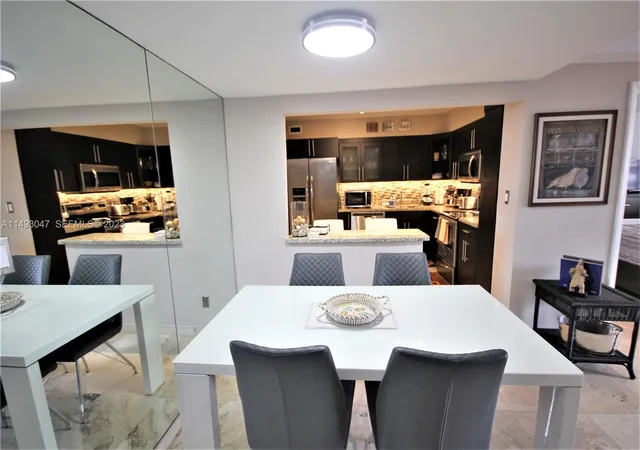 4th image of 5161 Collins Ave, Miami, FL 33140