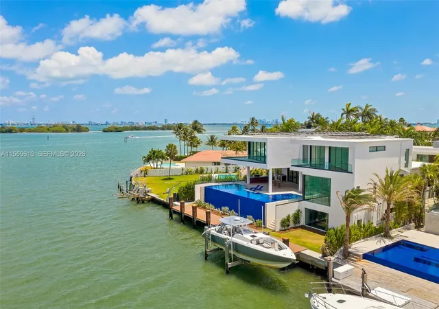 Photo 3 of Single family home for sale at 1133 Belle Meade Island Dr, Miami, FL 33138 | MLS# A11559610 | Listing updated on 2026-10-31