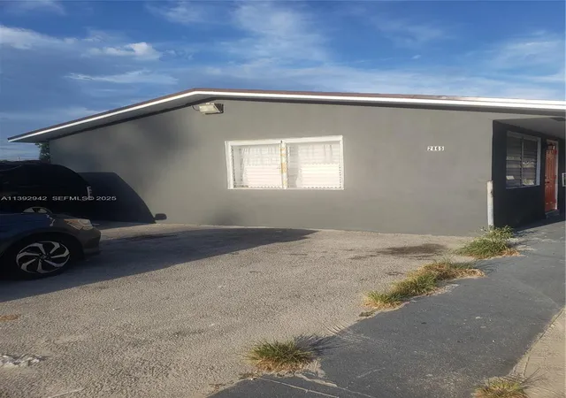 2nd image of 2865 Nw 22Nd Ave, Miami, FL 33142 | MLS# A11392942