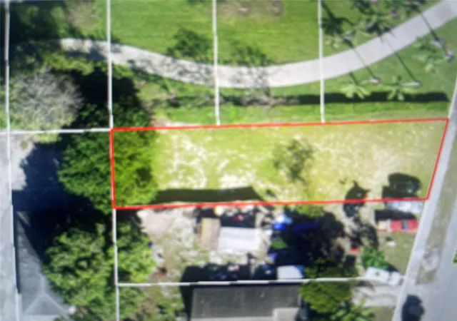 1st image of 224 Sw 10th St, Deerfield Beach, FL 33441 | MLS# F10465462