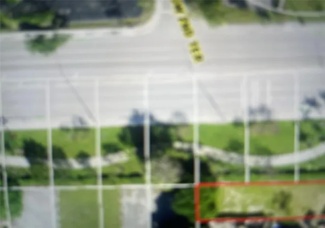 2nd image of 224 Sw 10th St, Deerfield Beach, FL 33441 | MLS# F10465462