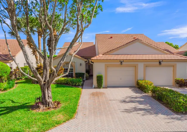 1st image of 7773 Silver Lake Dr, Delray Beach, FL 33446 | MLS# R11067057