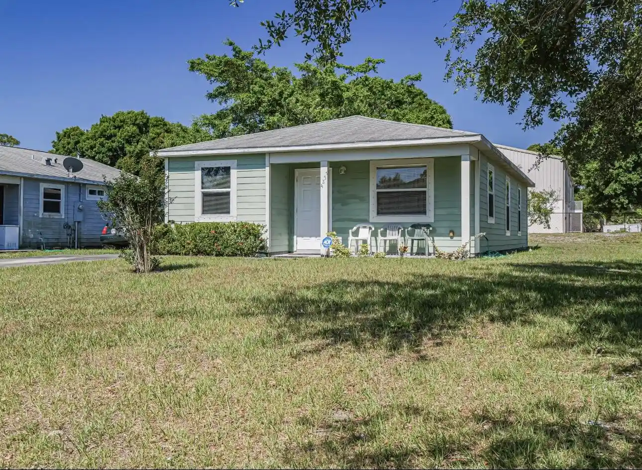 Photo 1 of Single family home for sale at 4257 36th Court, Vero Beach, FL 32967 | MLS# R11091156 | Listing updated on 2026-09-23