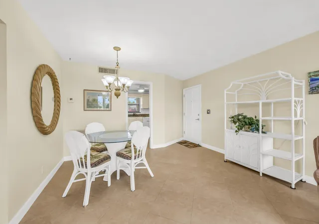 3rd image of 755 Saturn St #G101, Jupiter, FL 33477 | MLS# R11090531
