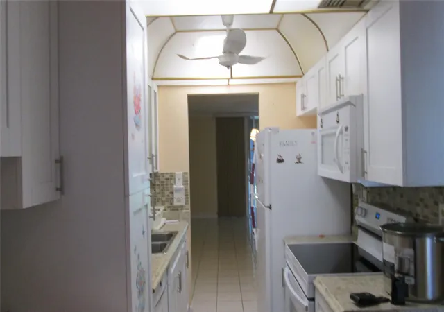 Photo 3 of Condo for sale at 3321 Nw 47th Ter #223, Lauderdale Lakes, FL 33319 | MLS# F10492418 | Listing updated on 2026-10-10