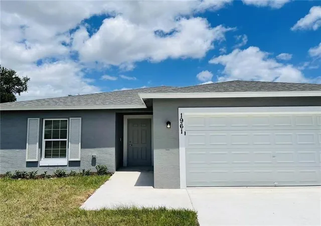 Homes for sale in Port Saint Lucie, FL | 1961 Sw Michelangelo Ave, Port Saint Lucie, FL 34953 | MLS# F10496958