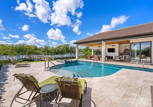 3rd image of 201 Se Fiore Bello, Port Saint Lucie, FL 34952 | MLS# R11057848