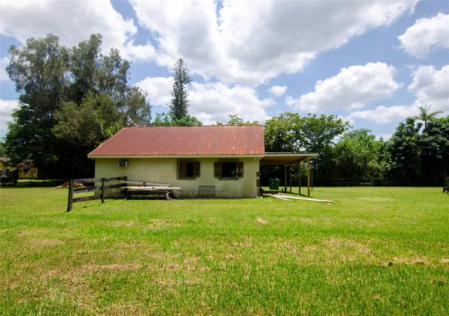 19th image of 1765 Back Lot Sw Back 112th Ave, Davie, FL 33325 | MLS# F10458508