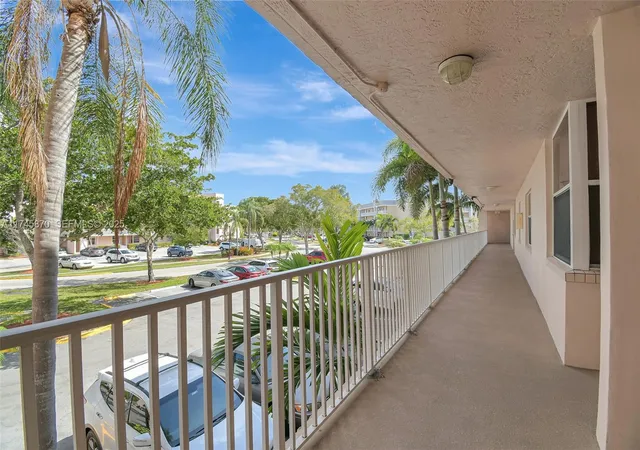 Homes for sale in Sunrise, FL | 10456 Nw 24Th Pl #209, Sunrise, FL 33322 | MLS# A11745870