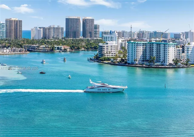 4th image of 2700 Ne 135Th St, South Miami, FL 33181
