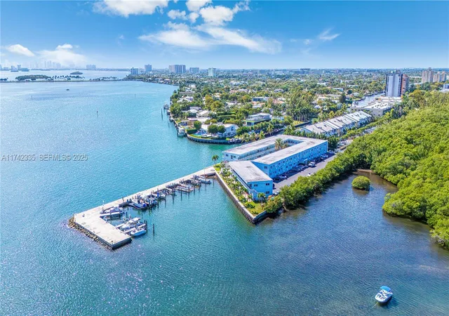 5th image of 2700 Ne 135Th St, South Miami, FL 33181