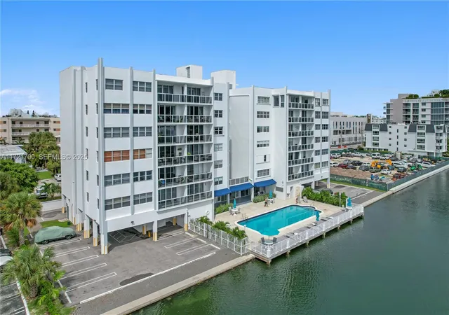 2nd image of 9381 E Bay Harbor Dr #301N, Bay Harbor Islands, FL 33154 | MLS# A11721700