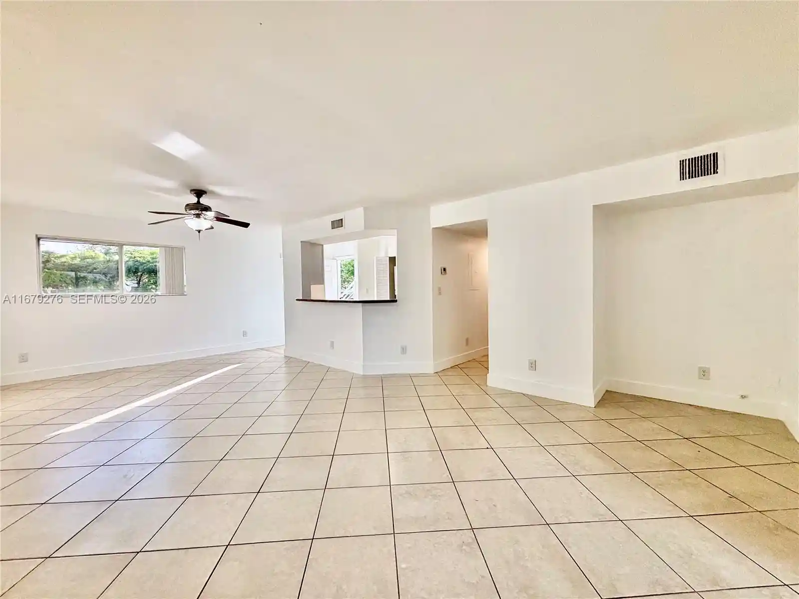Listing Photo 1 - Condo for sale in 3405 Nw 44Th St located at 3405 Nw 44Th St, Lauderdale Lakes, FL 33309 - Unit #104